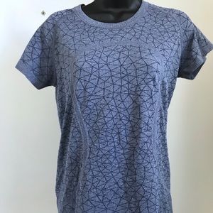 Lululemon Tee